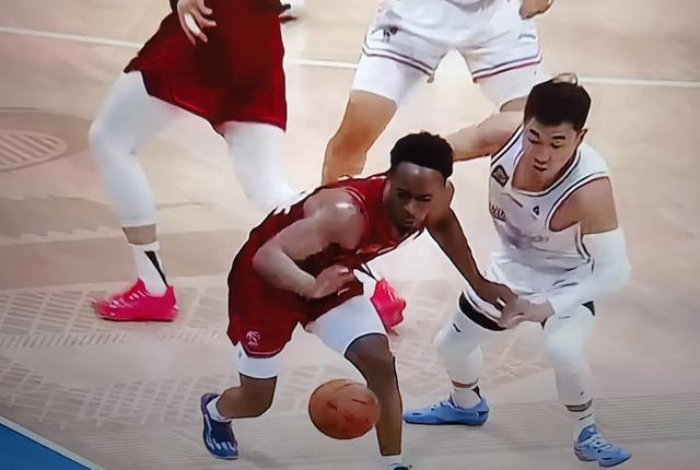 舜老板迎战泰达，预计激烈对抗的简单介绍