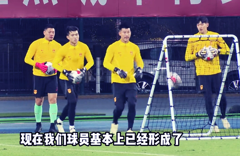 包含战术奏效！国安双翼齐飞压制武磊整场无力还手！的词条